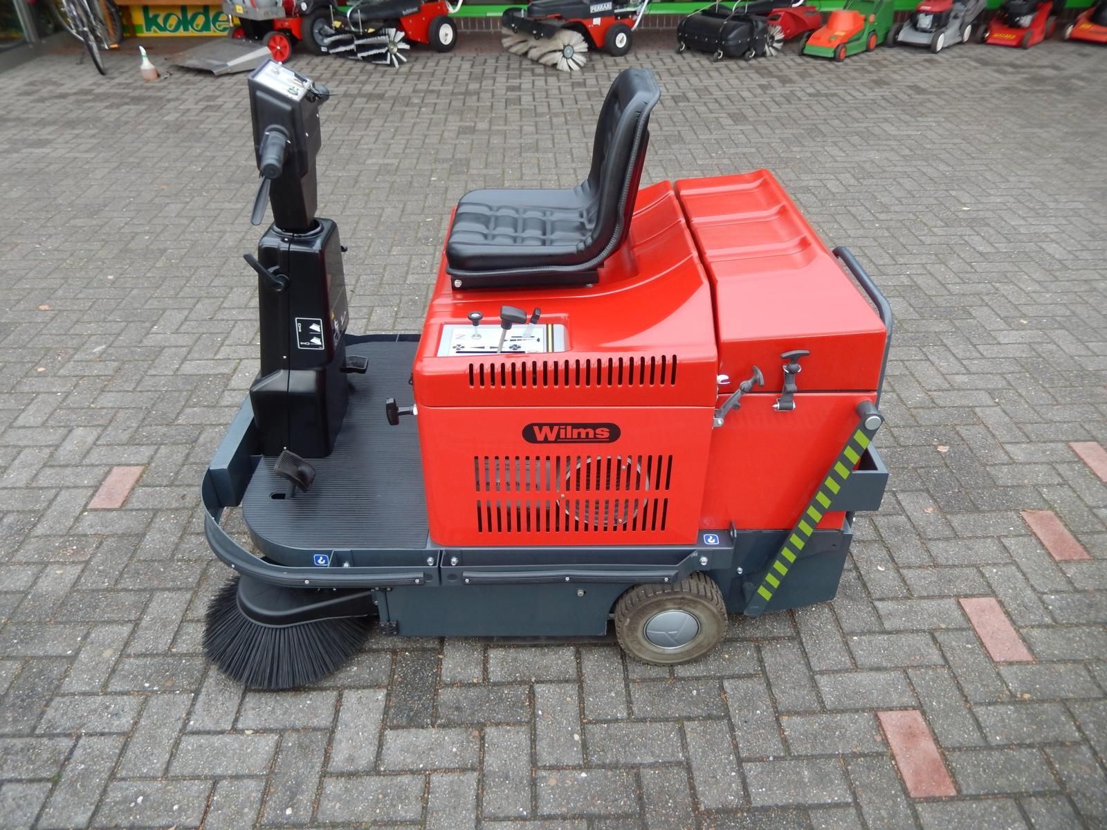 Wilms Kehrmaschine KS 1300